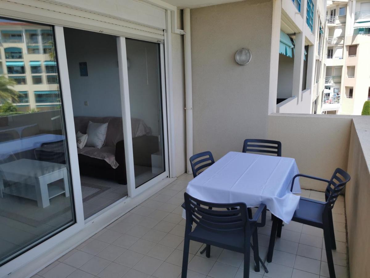 דירות Antibes Les Pins 2 Pieces Vue Mer Piscine Parking מראה חיצוני תמונה